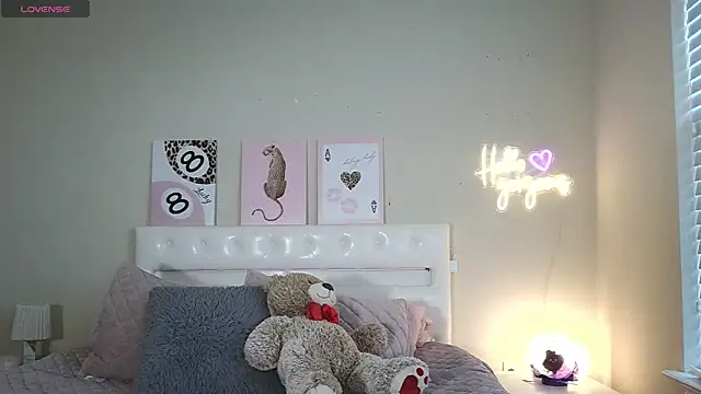 Perlafit1 online show from 11, 11, 2025