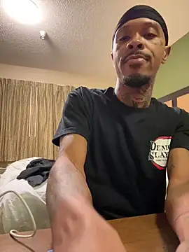 Snapshot of urnewfantasyzzz chatting on 2, 11, 2025 urnewfantasyzzz online show from 2, 11, 2025