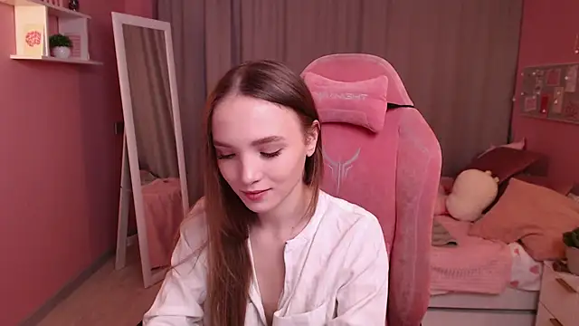 Snapshot of Adria_Arjona chatting on 6, 2, 2026 Adria Arjona online show from 6, 2, 2026