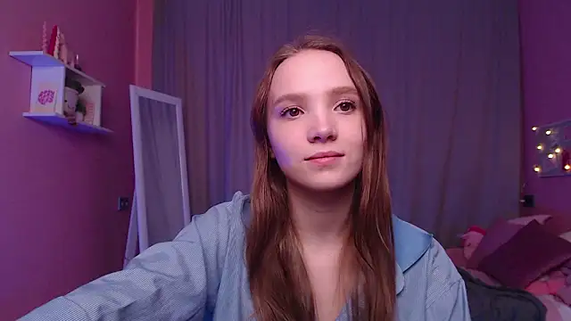 Snapshot of Adria_Arjona chatting on 9, 3, 2026 Adria Arjona online show from 9, 3, 2026