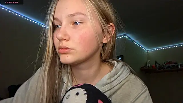 KarinRobertson online show from 15, 3, 2026