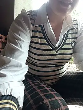 Sara pusyy online show from 9, 7, 2026