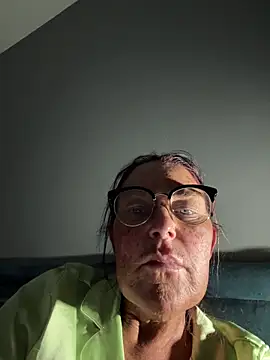 Snapshot of Angel-LinaX chatting on 20, 12, 2025 Angel-LinaX online show from 20, 12, 2025