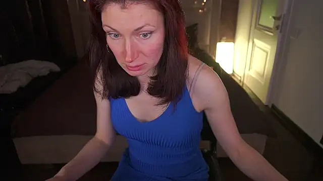 AmiraGoldd online show from 13, 5, 2026