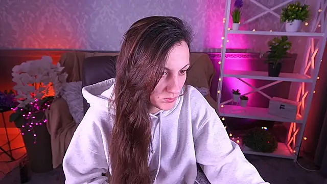 ZafiraMoonn online show from 10, 2, 2026