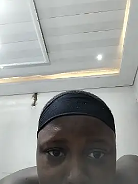 SweetSavage18 online show from 11, 3, 2026