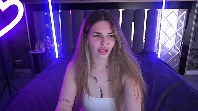 DanielaReign online show from 9, 6, 2026