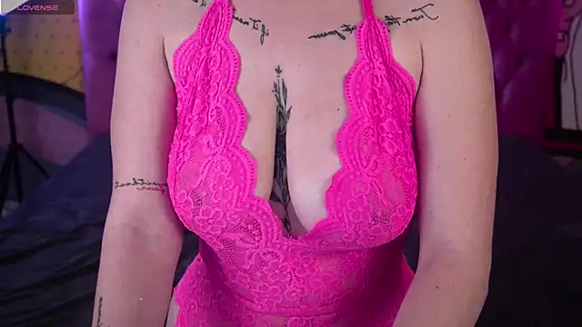 DanielaReign online show from 30, 6, 2026