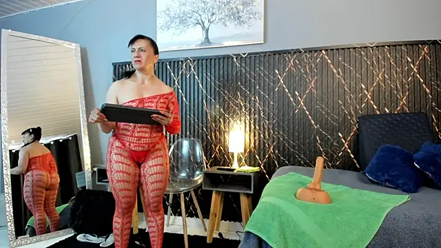 clara heat online show from 4, 8, 2026