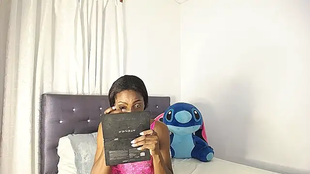 BryanaSmiths online show from 4, 11, 2025