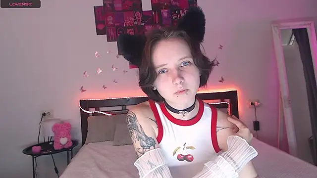 Snapshot of OliviaFlex chatting on 12, 11, 2025 OliviaFlex online show from 12, 11, 2025