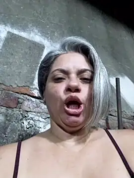 Snapshot of sexysubMila chatting on 17, 12, 2025 sexysubMila online show from 17, 12, 2025