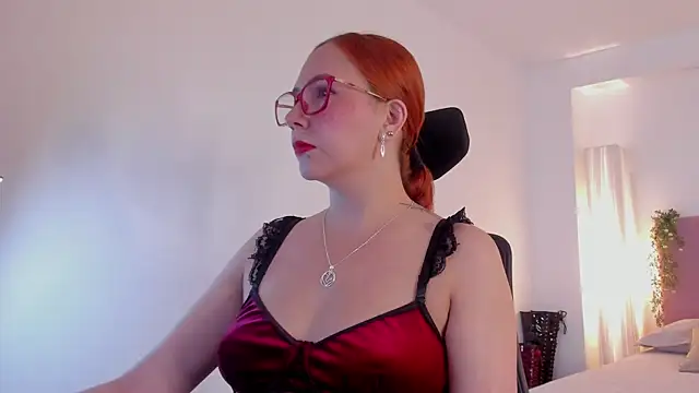 Snapshot of MistressErza chatting on 12, 6, 2026 MistressErza online show from 12, 6, 2026