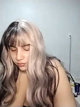 Snapshot of lele_inocente chatting on 1, 12, 2025 lele inocente online show from 1, 12, 2025