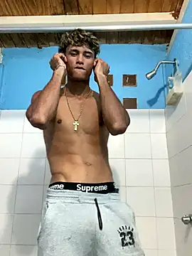 Snapshot of meliodas_23cm chatting on 19, 12, 2025 meliodas 23cm online show from 19, 12, 2025