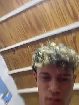 Snapshot of meliodas_23cm chatting on 21, 12, 2025 meliodas 23cm online show from 21, 12, 2025