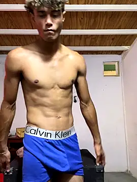 Snapshot of meliodas_23cm chatting on 7, 1, 2026 meliodas 23cm online show from 7, 1, 2026