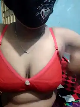 Snapshot of Hot8g chatting on 11, 11, 2025 Hot8g online show from 11, 11, 2025