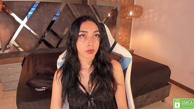 Kiara velvet   online show from 3, 5, 2026