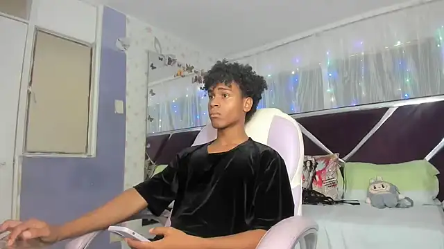 Santy bigcock 01 online show from 22, 3, 2026