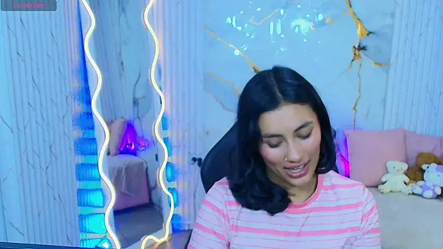 PEACHY TAY online show from 12, 7, 2026