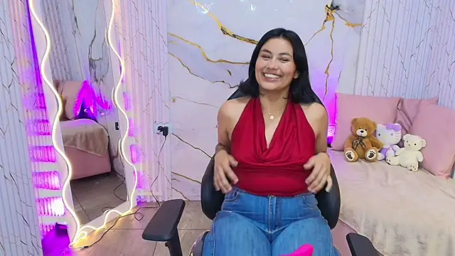 PEACHY TAY online show from 26, 7, 2026