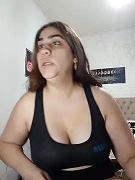 nahiarabiel33 online show from 30, 4, 2026