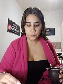 nahiarabiel33 online show from 3, 5, 2026