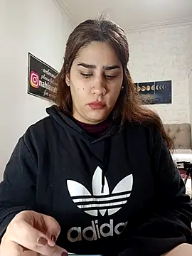 nahiarabiel33 online show from 24, 6, 2026