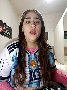 nahiarabiel33 online show from 15, 7, 2026
