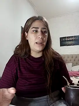 nahiarabiel33 online show from 1, 8, 2026