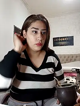 nahiarabiel33 online show from 5, 8, 2026