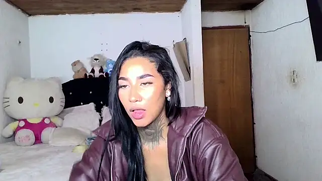 Snapshot of lyam_ebony_ chatting on 4, 4, 2026 lyam ebony online show from 4, 4, 2026