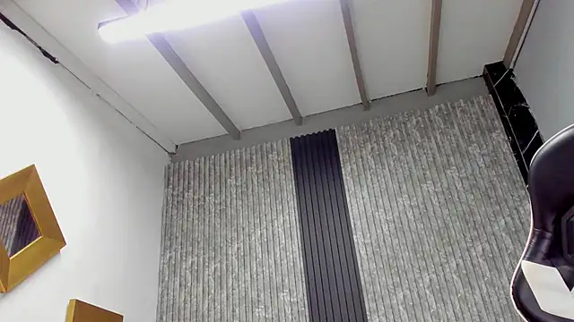 Caitlyn-Joness  online show from 7, 11, 2025