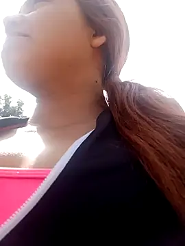 Tifany-Parker online show from 11, 11, 2025