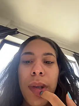 catee martinez online show from 7, 11, 2025