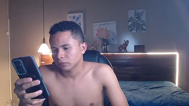 Liams18 online show from 20, 12, 2025