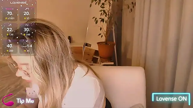 Snapshot of PolinaXXXXJones chatting on 18, 2, 2026 PolinaXXXXJones online show from 18, 2, 2026