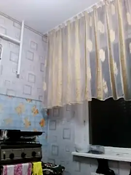 Snapshot of Carol-Gloss- chatting on 24, 11, 2025 Carol-Gloss- online show from 24, 11, 2025