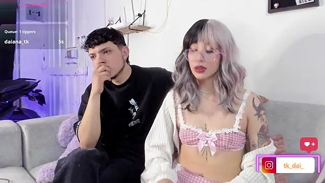 Snapshot of MidNightTouch-21 chatting on 21, 12, 2025 MidNightTouch-21 online show from 21, 12, 2025