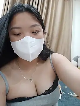 linh-xinh18 online show from 13, 7, 2026
