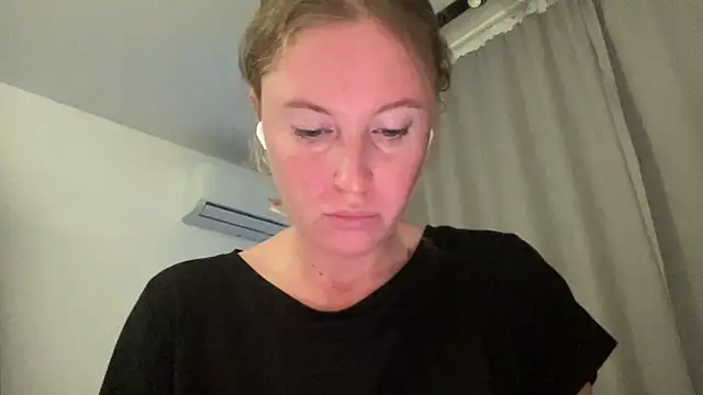 Snapshot of Ameli8 chatting on 18, 11, 2025 Ameli8 online show from 18, 11, 2025