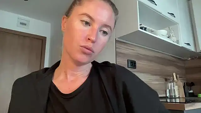 Snapshot of Ameli8 chatting on 19, 11, 2025 Ameli8 online show from 19, 11, 2025