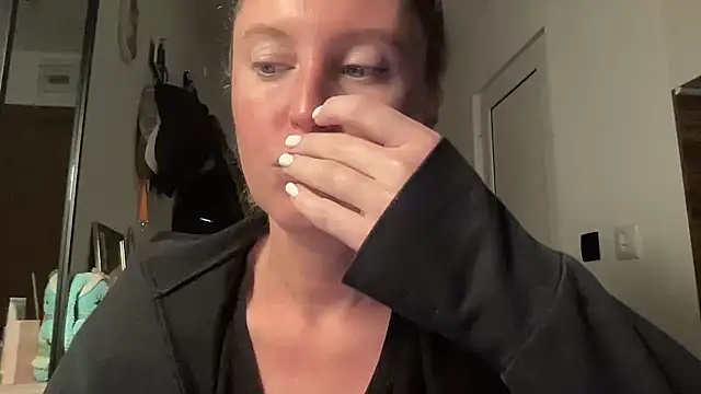 Snapshot of Ameli8 chatting on 20, 11, 2025 Ameli8 online show from 20, 11, 2025