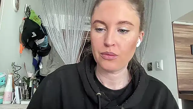 Snapshot of Ameli8 chatting on 14, 3, 2026 Ameli8 online show from 14, 3, 2026