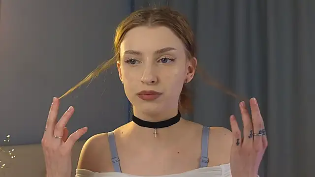 Snapshot of cuteloony chatting on 7, 11, 2025 cuteloony online show from 7, 11, 2025