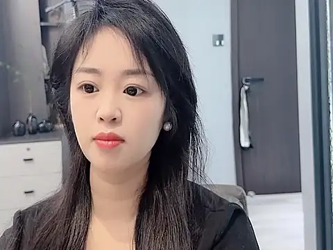 Snapshot of Lucky--Lucy chatting on 16, 11, 2025 Lucky--Lucy online show from 16, 11, 2025