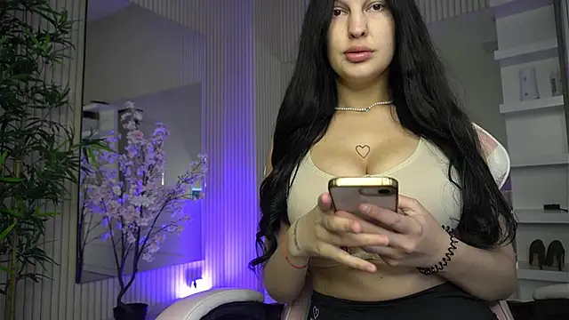 MiaHartx online show from 6, 5, 2026