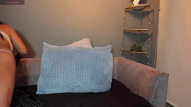 Niina26 online show from 21, 11, 2025