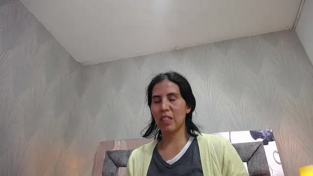 GiselaZivic online show from 6, 5, 2026